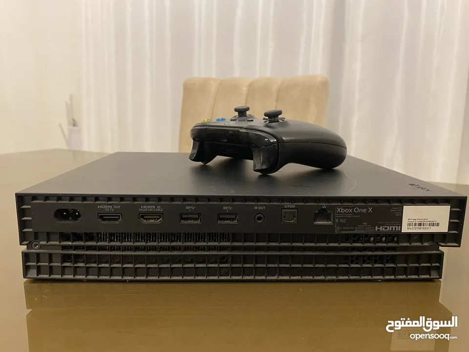 Xbox one x اكس بوكس ون اكس  مع ايدتين