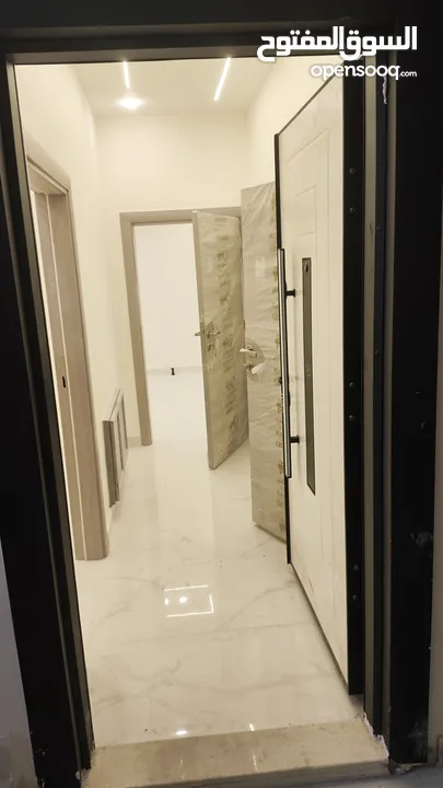 شقة  للإيجار جديدة لم تُسكن – تشطيبات سوبر ديلوكس - اربد مجمع عمان الجديد