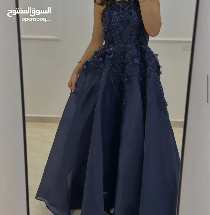 فستان كحلي فخم
