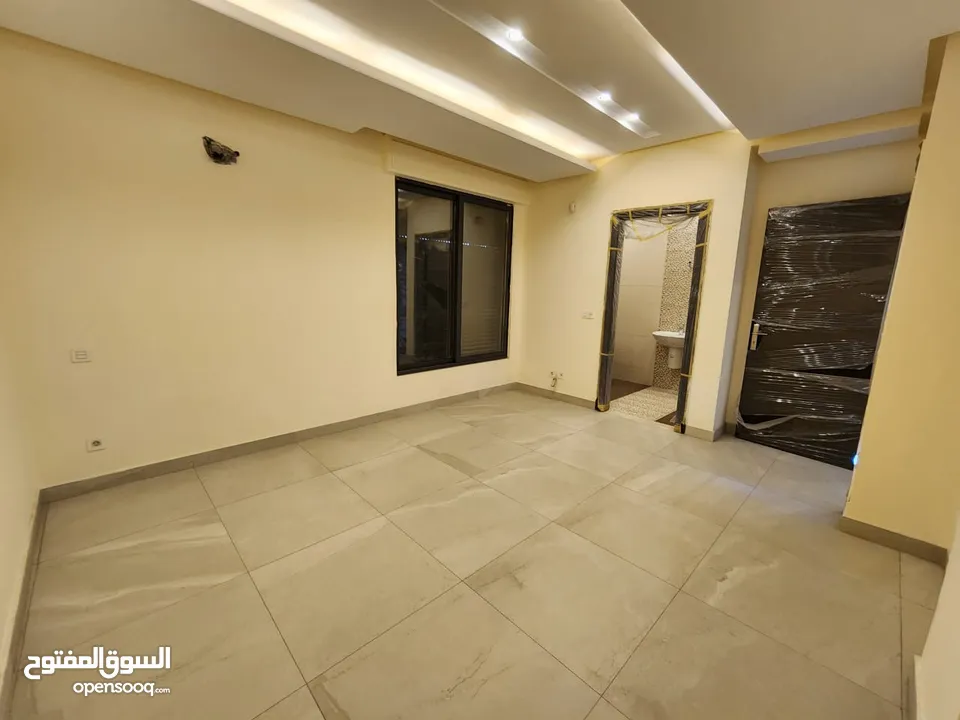 فيلا متلاصقة للبيع في عبدون - ref : 14510