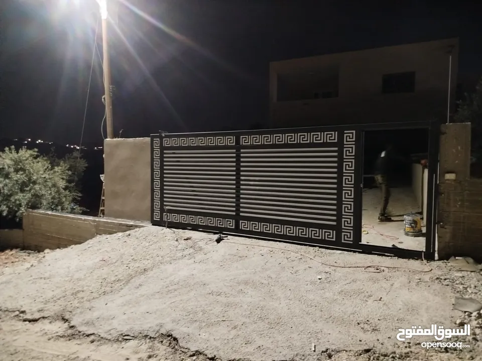 تفصيل ابواب وحراسات ودربزينات وبرجولات حسب المقاس والسعر شامل تركيب وتوصيل