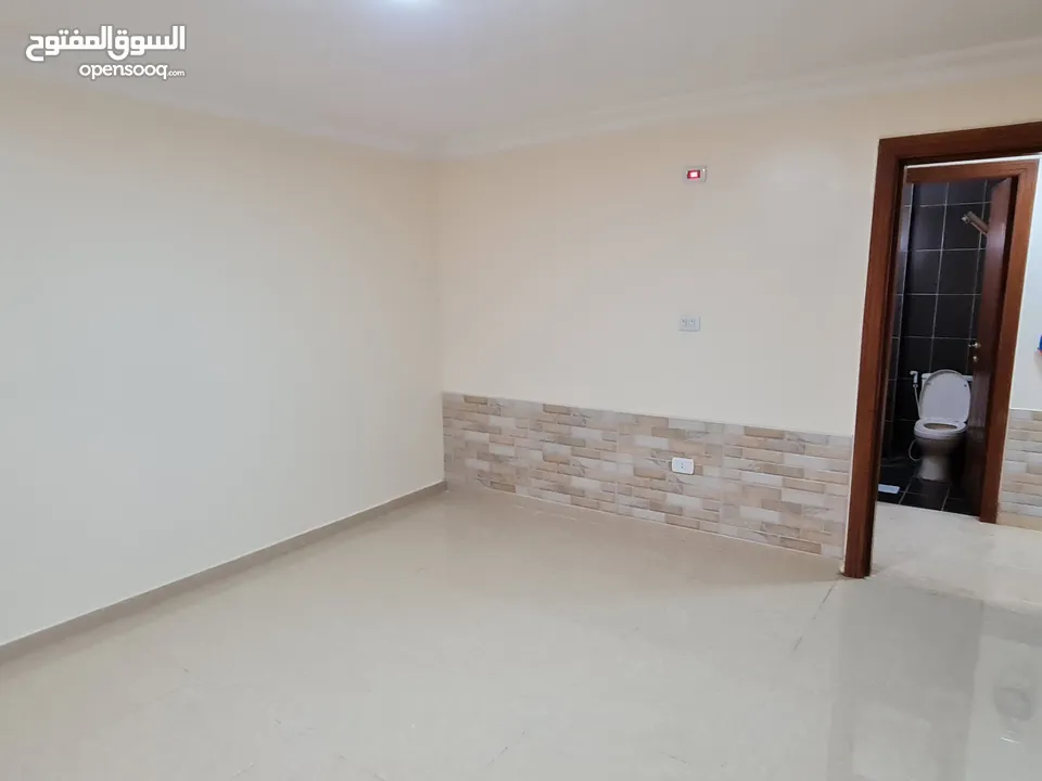 شقة تسوية للايجار من المالك مباشرة بالقرب من اشارة مستشفى حمزة ومسجد ابو بكر