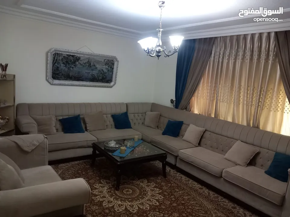 كنب كبير مستعمل