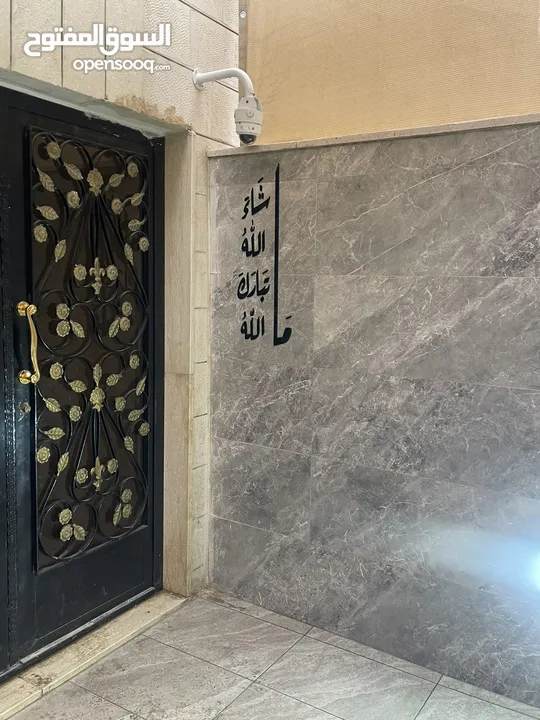 شقة مميزة بالطابق الاول للإيجار بموقع هادئ جدا