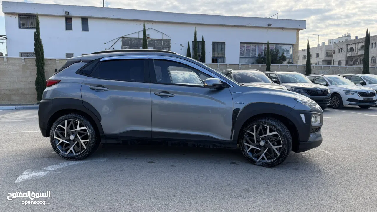 هونداي كونا ترخيص 2020/ترخيص لغايه 20/3/2026 محرك 1600 هايبرد جير أوتوماتيك 141 حصان