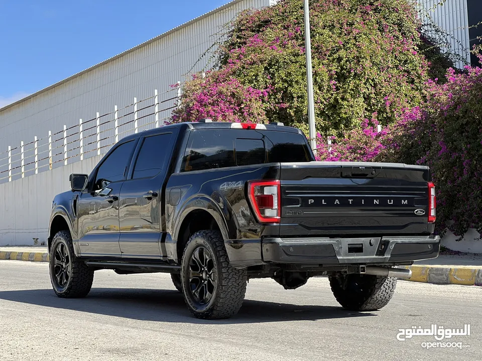 2022 FORD F-150 Platinum Hybrid Black-Edition