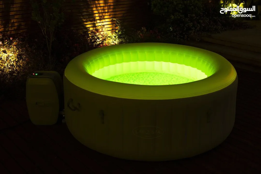 جاكوزي jacuzzi بعدة احجام اجمل جلسات الاسترخاء للمنازل ومراكز العلاج الطبيعي والتجميل
