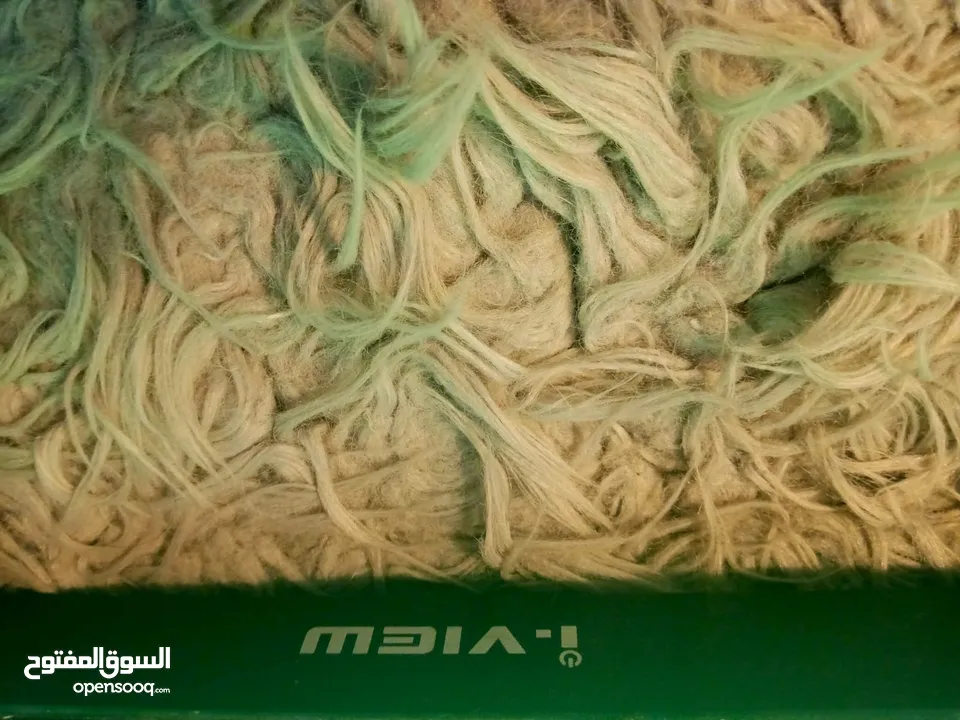 شاشة اي فيو حجم 40 انش ( مش سمارت ) بحالة ممتازة مع حمالة الحائط والريموت بسعر 70د موجودة في بيت بعم