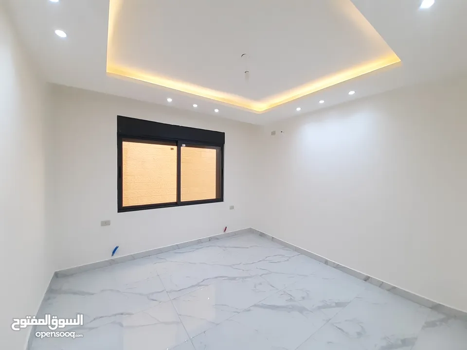 شقة طابق اول 140م بتشطيبات مميزة للبيع في شفا بدران