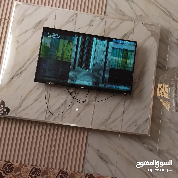 شاشه مكسوره
