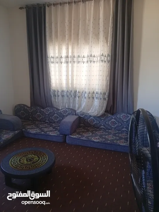 مجلس للبيع ظغط 18