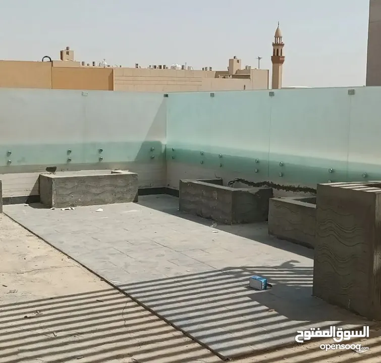 معرض رام الله الرونق للزجاج و مرايا و سيكوريت ستانلس ستيل  شور بكس سوكاريت  ارمان بترينات