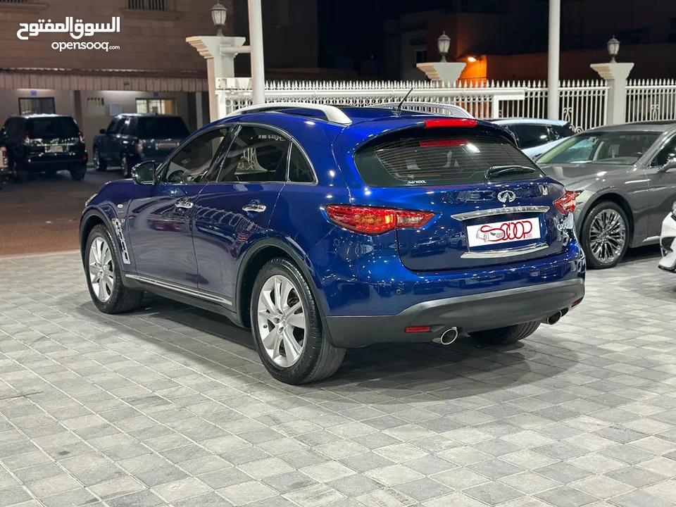 Infiniti QX 70 V6 3.7