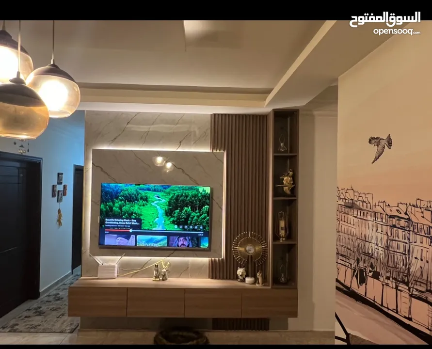 شقة مميزة في ضاحية الياسمين مكونة من 3 غرف نوم وصاله معيشه وصالون ضيوف مع حديقة