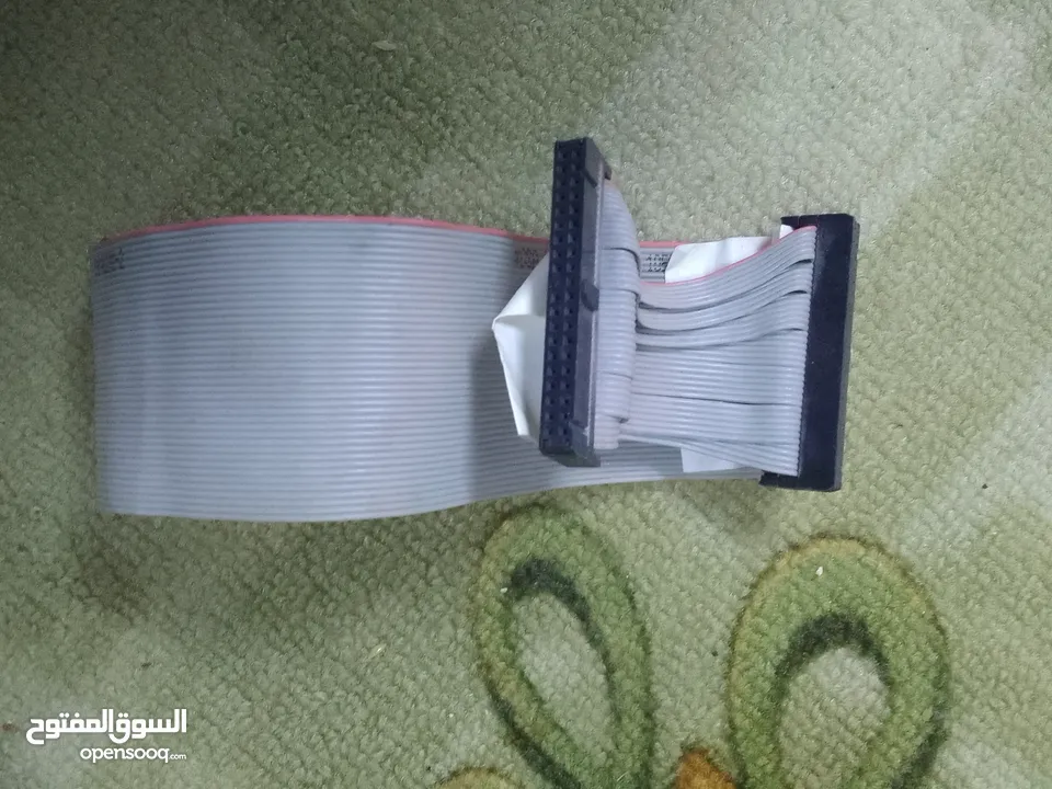 قطع واسلاك كمبوتر