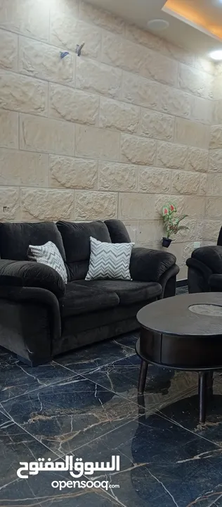 طقم كنب دب بحاله ممتازه