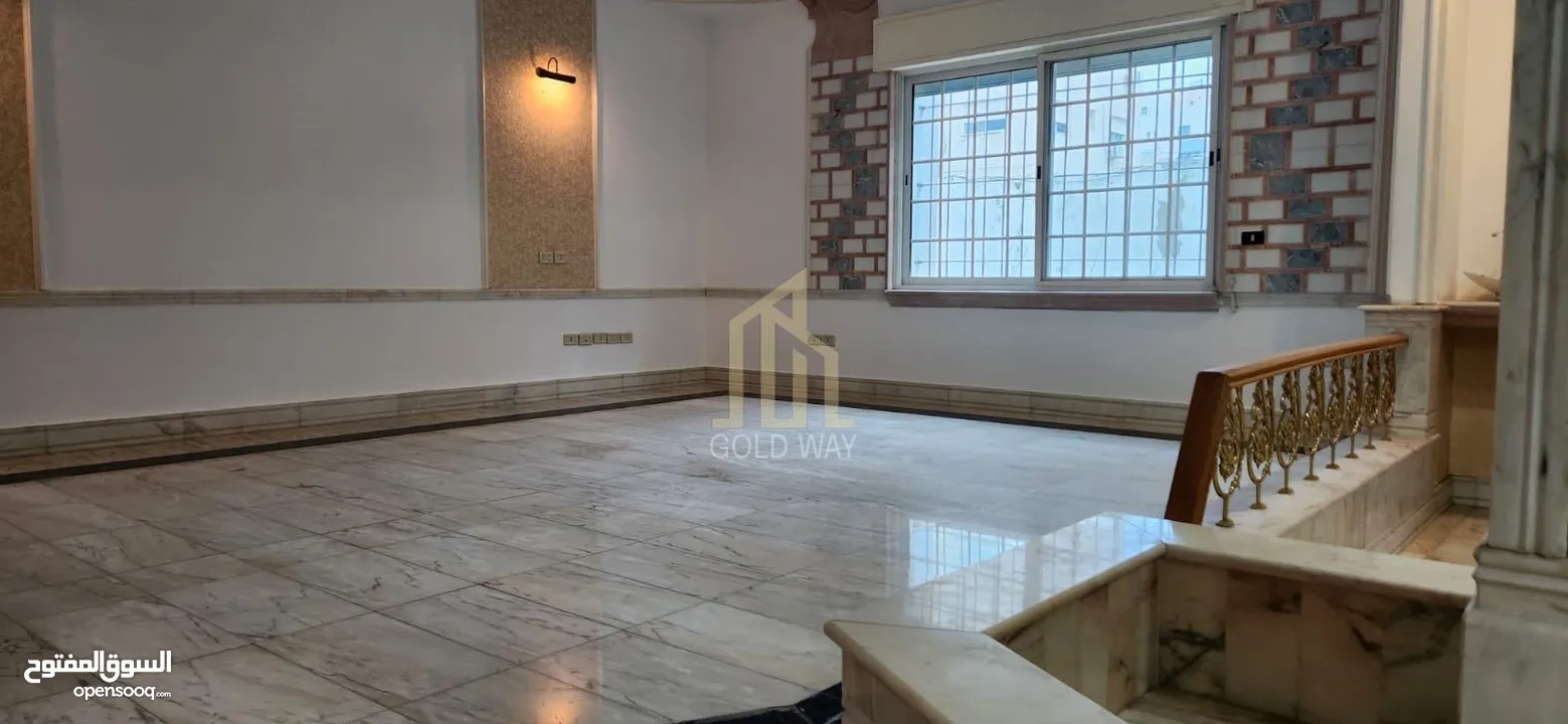 فيلا للبيع مميزة في أجمل مواقع خلدا بالقرب من روان كيك/ REF 2095