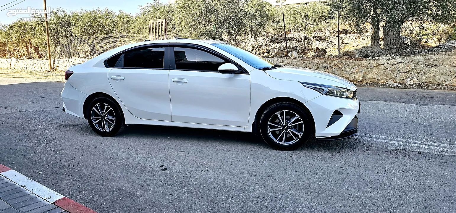 كيا سيراتو 2022 محرك 1600 جير اوتماتيك فحص ممتاز