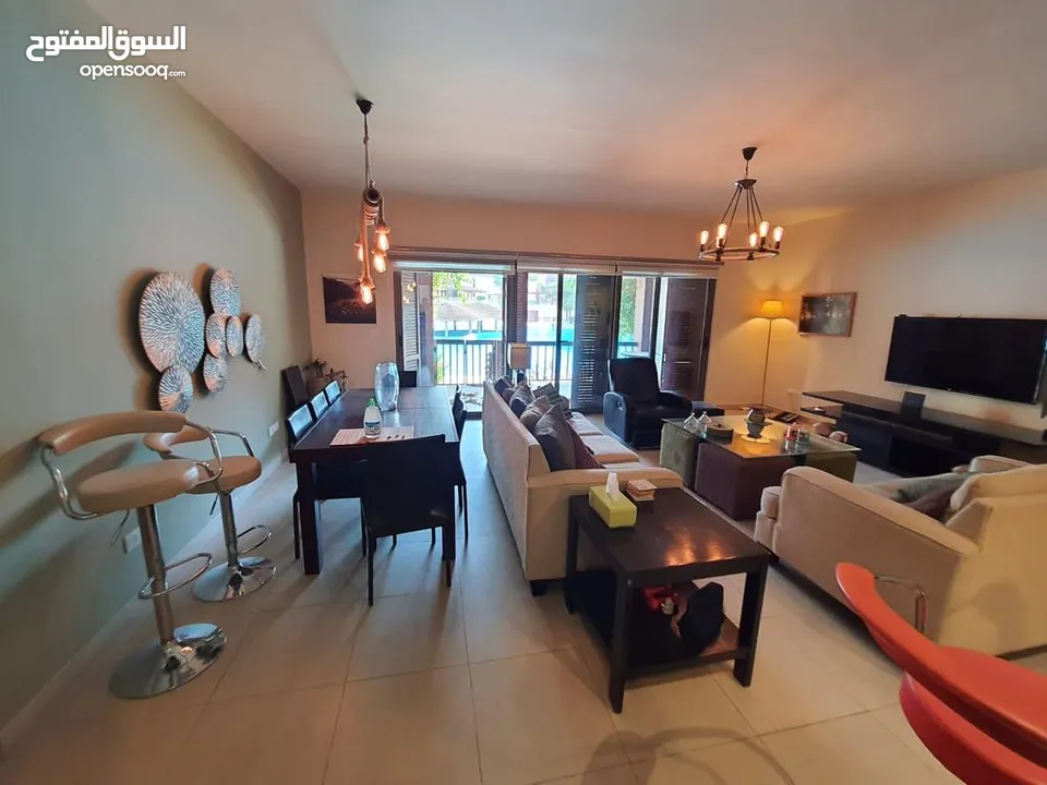 شاليهات بتالابيه وايلا  وفلل داخل وخارج تالابيه متوفر بأحجام مختلفه من غرفه ولغايه 4 غرف وفلل 7 غرف