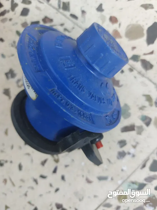 متفرقات للبيع(دش . تليفزيون. ريسيفر. عدسة إشارة.كاتيل شاي.بوتاجاز مسطح 3 شعلة.منظم انبوبة جديد