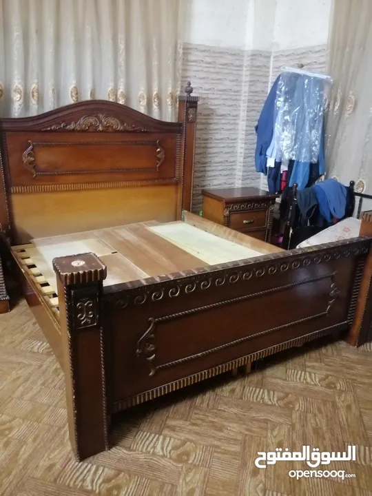 غرفه نوم لاتيه 18 كامله بحاله ممتازه جدا