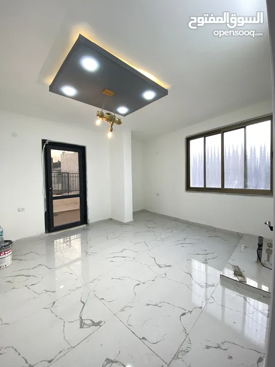 للبيع روف مقابل الاكايديميه مباشره