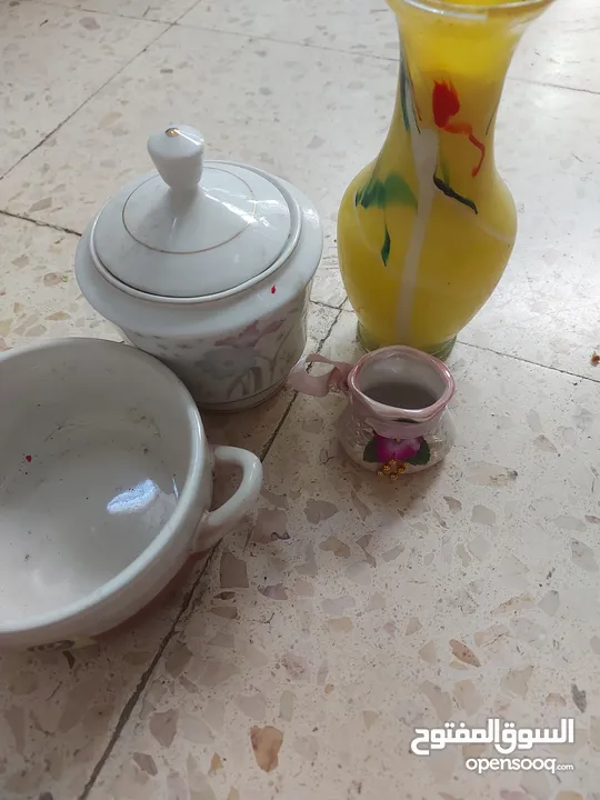 طنجرة ضغط وطنجرة المنيوم كبيرة وغيرها بالصور