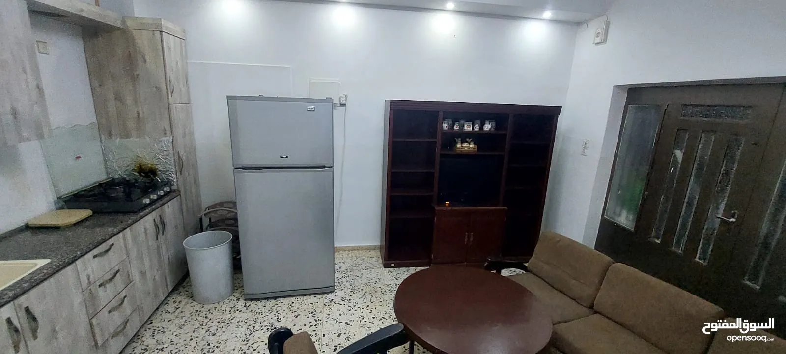 شقة مفروشة للإيجار في أم الشرايط قرب مسجد الحسن والحسين