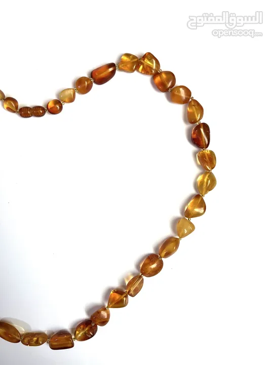 Natural amber necklace - قلادة كهرمان طبيعي