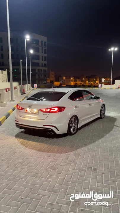 Hyundai ELANTRA 2018