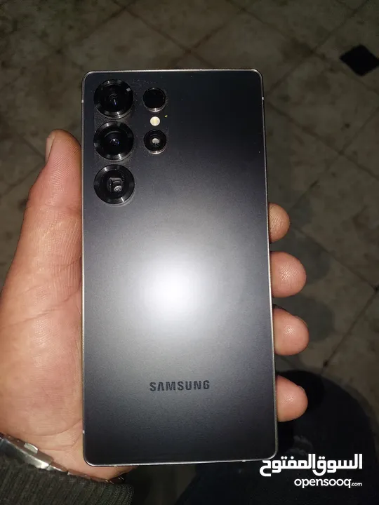 جلاكسي S 25 altra