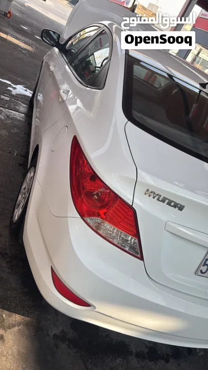 Hyundai Accent 2013