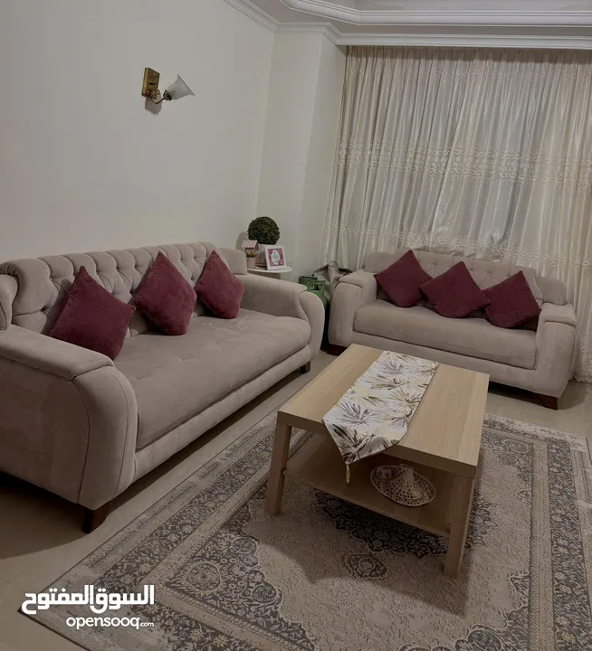 غرفة ضيوف للبيع