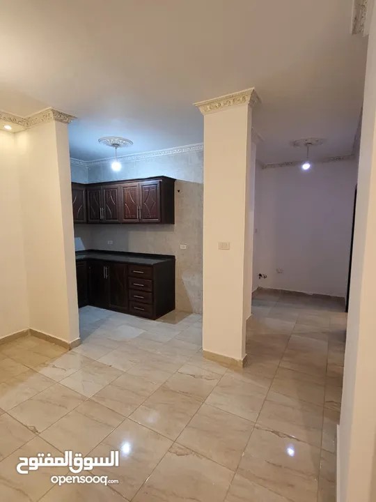 شقق سكنية فارغ ومفروش للطالبات