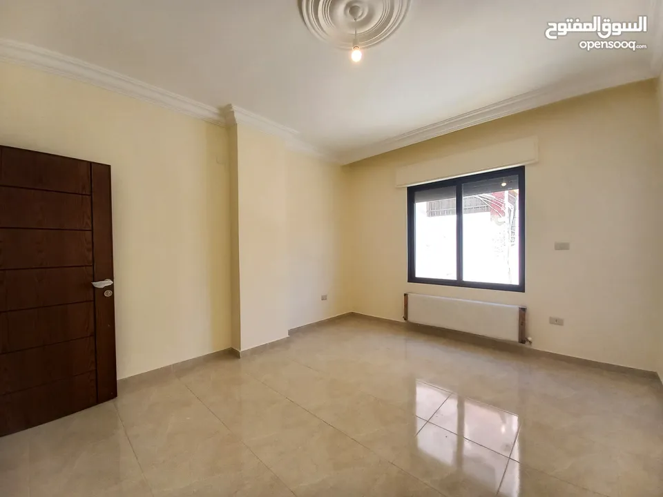 شقة غير مفروشة للايجار في عبدون  ( Property 33470 ) سنوي فقط