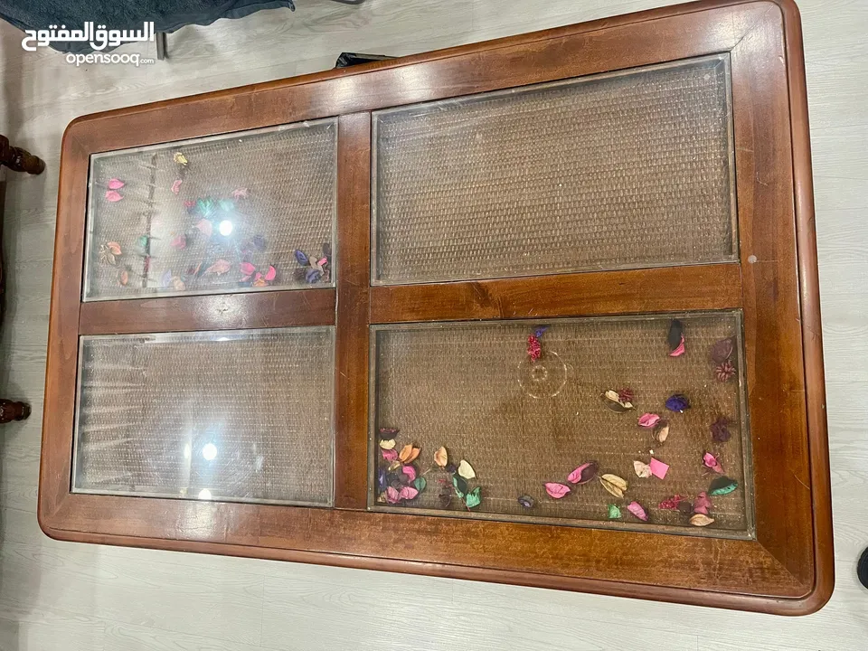 طقم كنبات مع طاولات