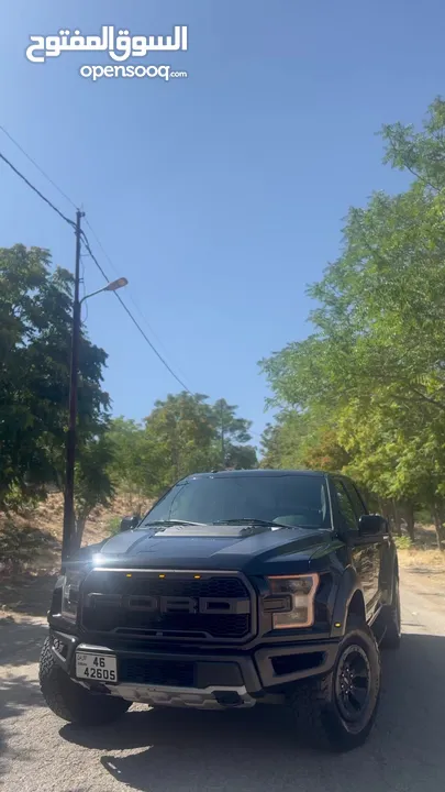 Ford F150 raptor 2018 clean Tittle color black 3.500cc v6 twin turbo eco boost super cab .