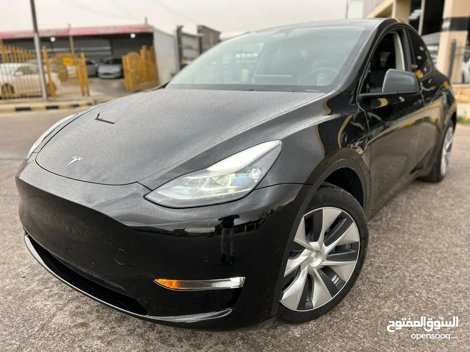 TESLA MODEL Y 2022 LONG-RANGE DUAL MOTOR-7 Seats  (سبع مقاعد)