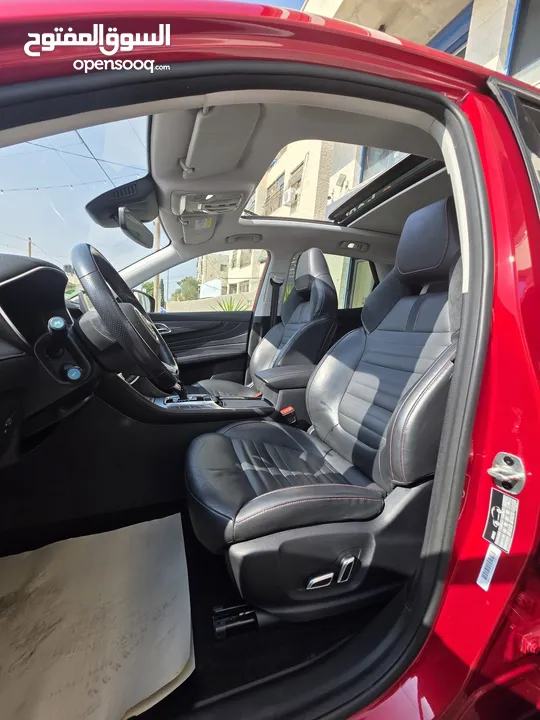 MG EHS Plug In Hybrid 2022