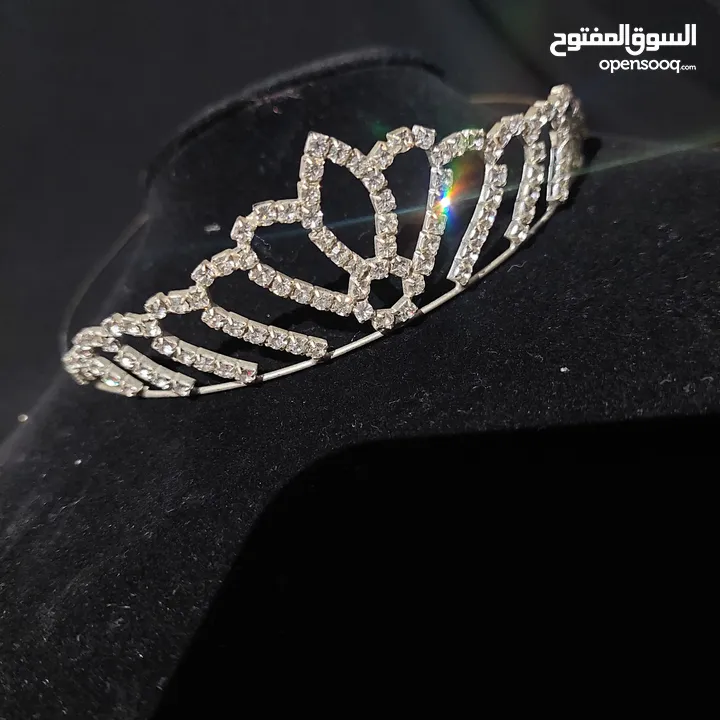تاج للشعر مستعمل