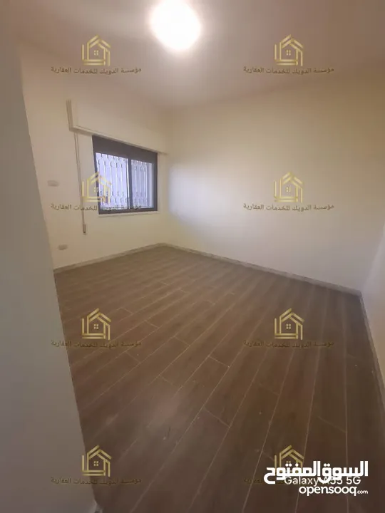 شقة مجددة بالكامل - تلاع العلي - 3نوم - 240م - بلكونات - قرب الخدمات العامة