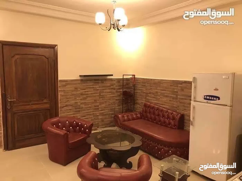 شقه للبيع مفروشه مقسمه 3 ستوديوهات مفروشه ومؤجره 600 د شهري