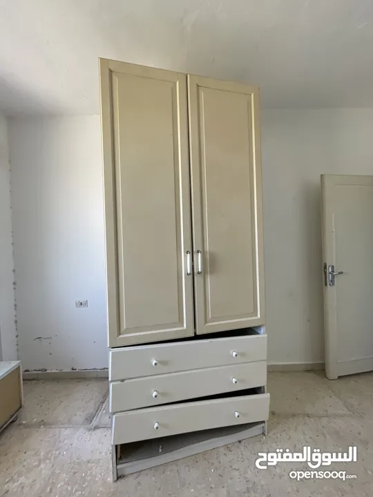 اثاث منزلي مستعمل بسعر الحرق ، وايضاً إمكانية المعاينة قبل الشراء .