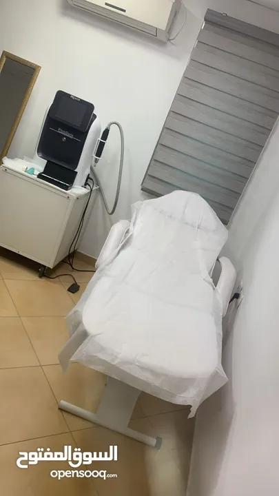 مركز تجميل كامل متكامل