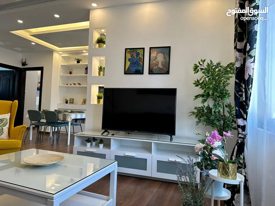 Furnished apartment for rent in Um Al Summaq ( Property 42500 )-174787266
