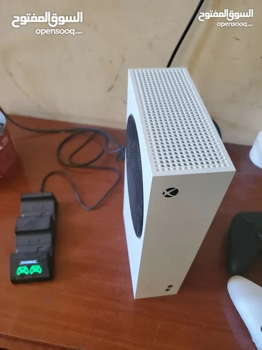 اكس بوكس سيريس اس شوف الوصف