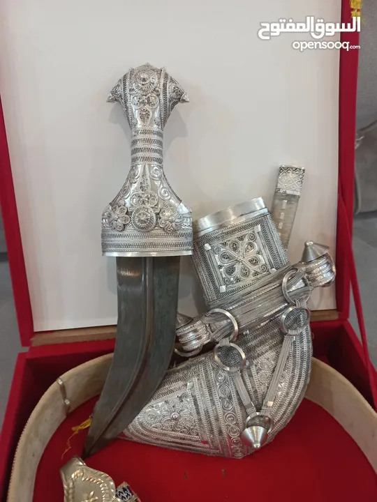 خنجر عماني سعيدي صياغة مميزه وفضة اصليه