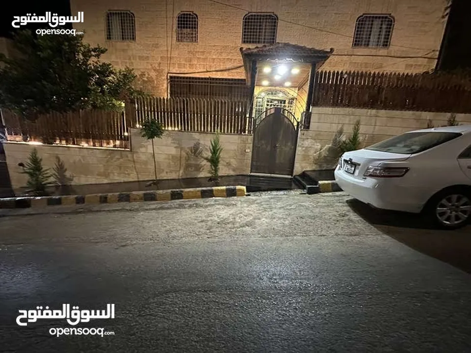 شقة طابق 4 في عرجان  شارع الاردن بجانب دائرة الافتاء للعرسان فقط