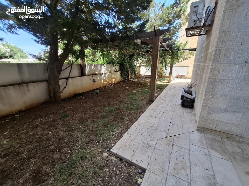 شقة شبه مفروشة للإيجار  ( Property 42944 )-174869814