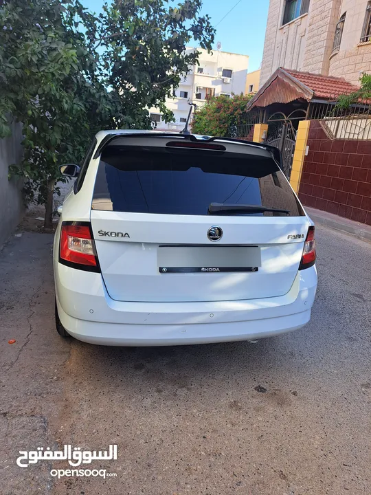 سكودا فابيا ستيشن 2018  اتومات ديزل